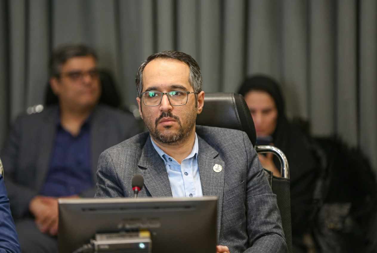 «معرفی دستاوردهای فناورانه دانشگاه آزاد نجف‌آباد در سومین نمایشگاه فن‌نما»